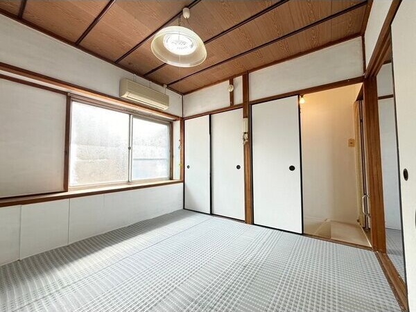 山科区小山中ノ川町 戸建の内装写真