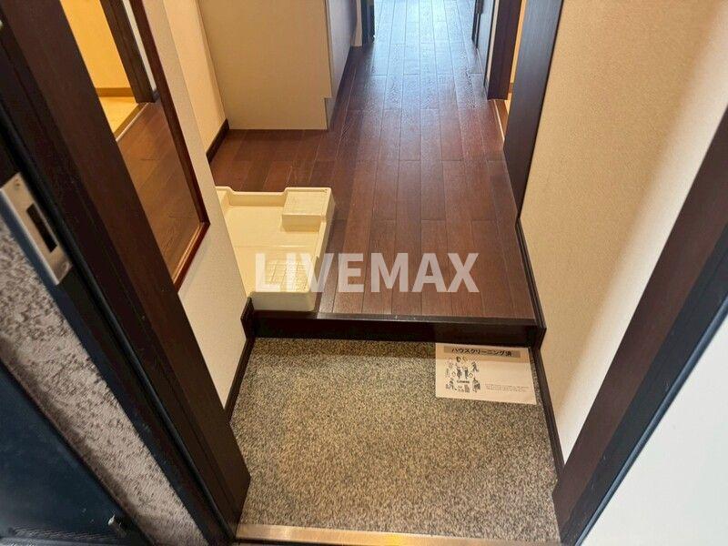 玄関　※別部屋のお写真になります
