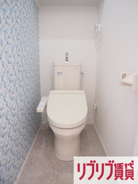 ＪＲ外房線 本千葉駅 徒歩7分 2階建 築9年のトイレ写真