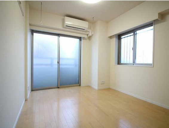 居室・リビング　6帖のお部屋です。