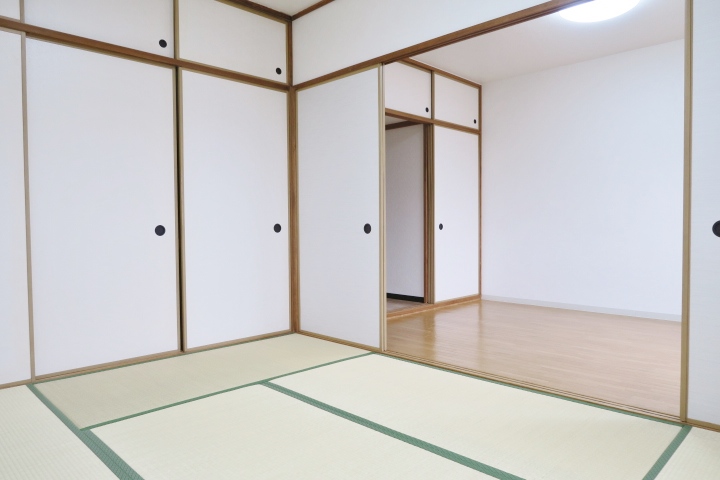 シティハイム石原の居間写真