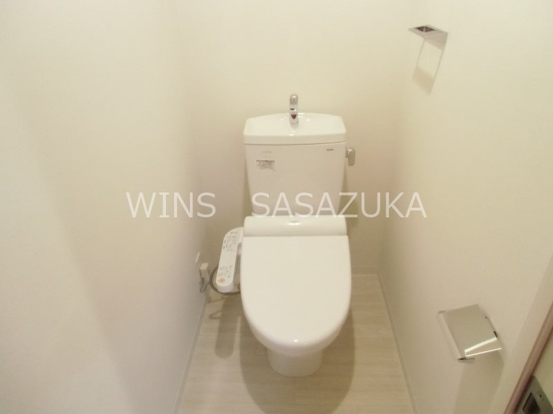 京王線 桜上水駅 徒歩7分 8階建 築13年のトイレ写真