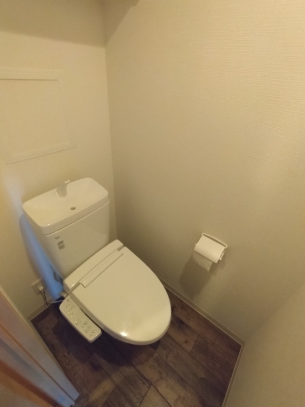 レーヴメゾン三国ヶ丘のトイレ写真