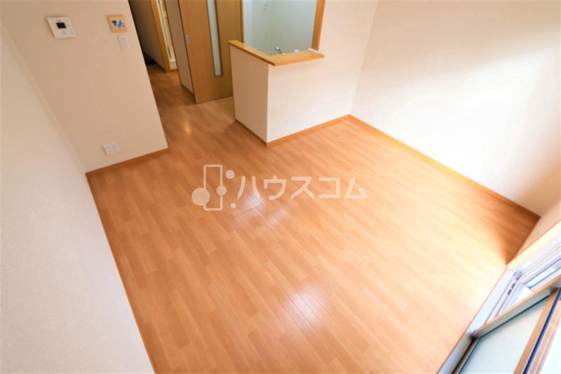 京阪本線 寝屋川市駅 徒歩18分 2階建 築21年の居間写真