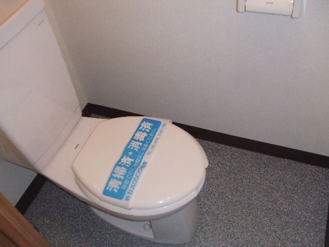 トイレ　トイレもきれいです