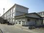 小学校　且格小学校（小学校）まで871m