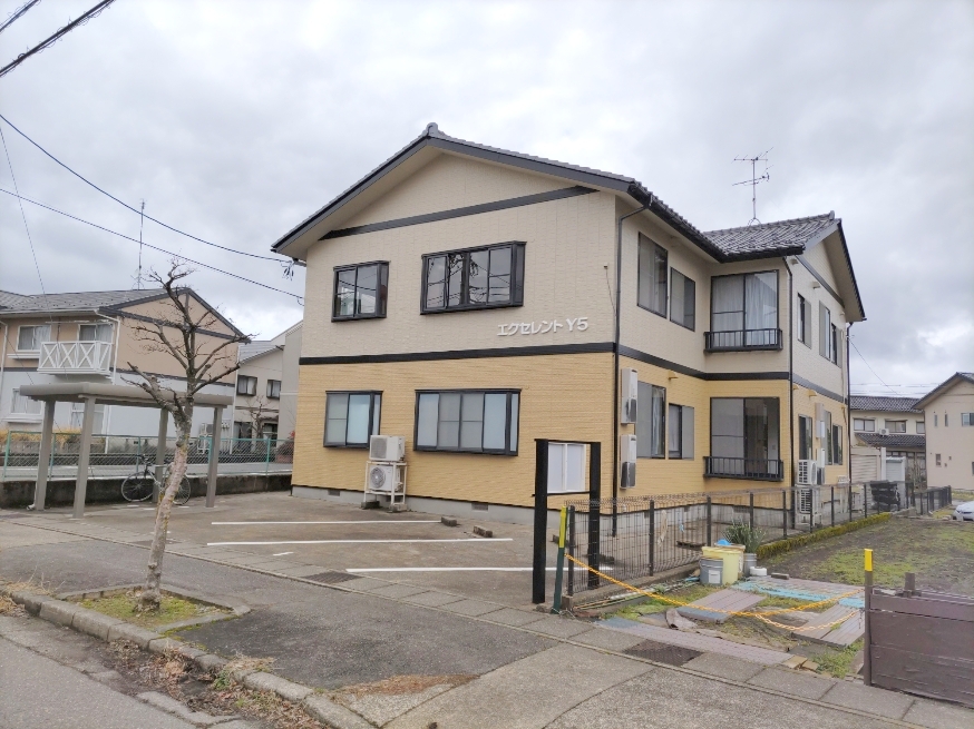 2LDK Apartment in Kanazawa, Ishikawa