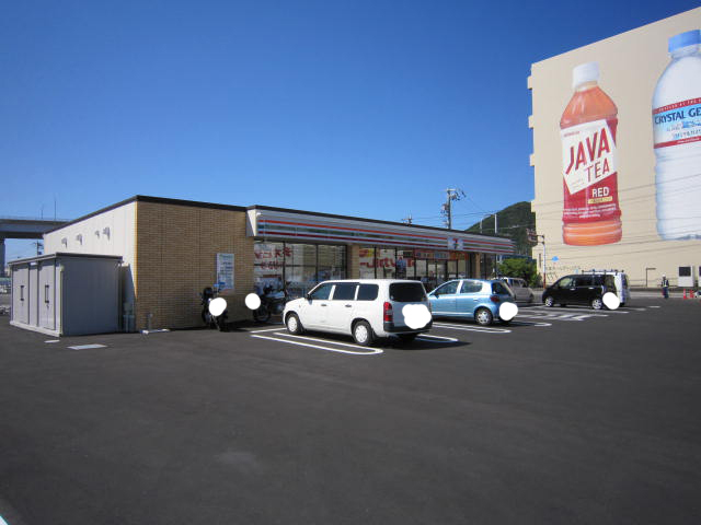 コンビニ　セブンイレブン鳴門大桑島店（コンビニ）まで479m