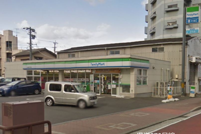 コンビニ　ファミリーマート小倉上到津二丁目店（コンビニ）まで246m