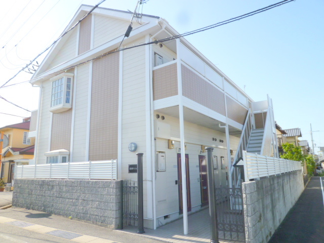 磯城郡田原本町大字千代のアパートの建物外観