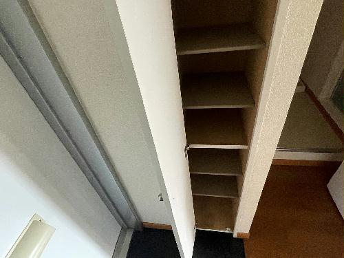 玄関　備品や設備仕様は号室等により異なるため現地をご確認ください。