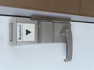 セキュリティ　備品や設備仕様は号室等により異なるため現地をご確認ください。