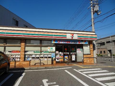その他　セブンイレブン大阪空港前店（その他）まで513m
