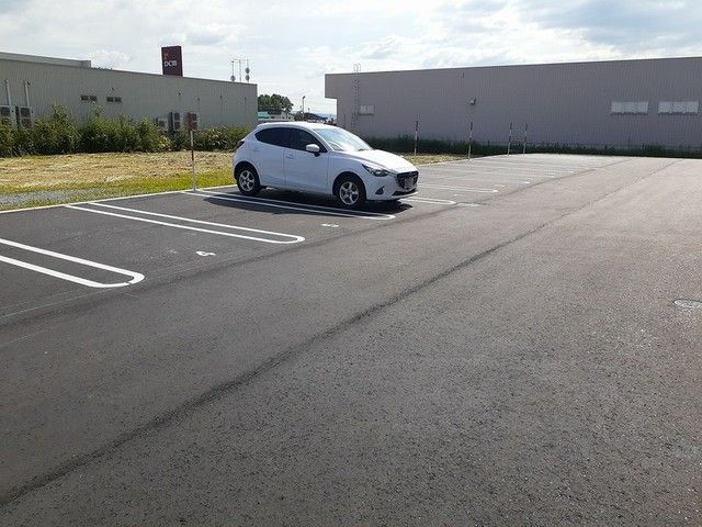 【名寄市字徳田のアパートの駐車場】