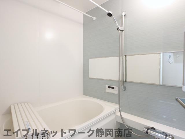 バス・シャワールーム　お風呂です