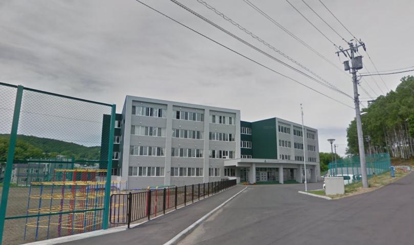小学校　山の手小学校（小学校）まで412m