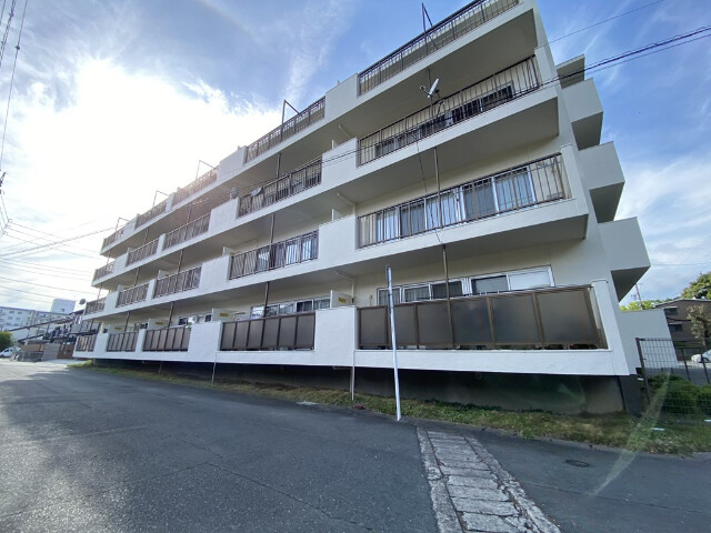 浜松市中央区住吉のマンションの建物外観