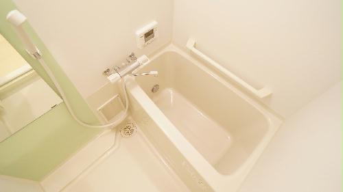 バス・シャワールーム　シンプルで使いやすいお風呂