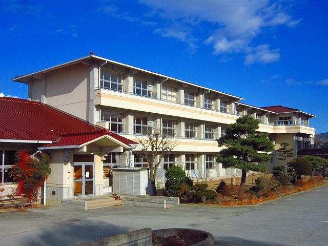 中学校　東中学校（中学校）まで1600m