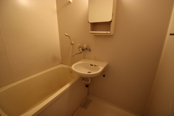 洗面設備　※別部屋の写真です