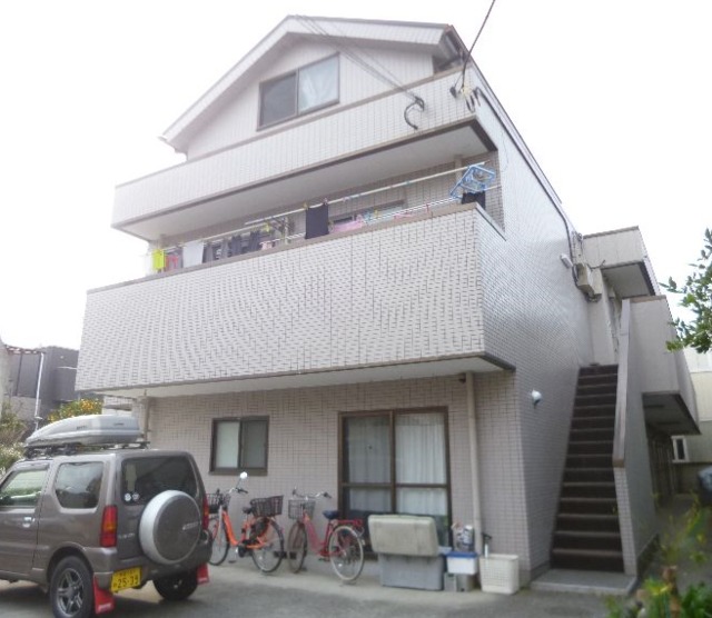 【ハイツタカノの建物外観】