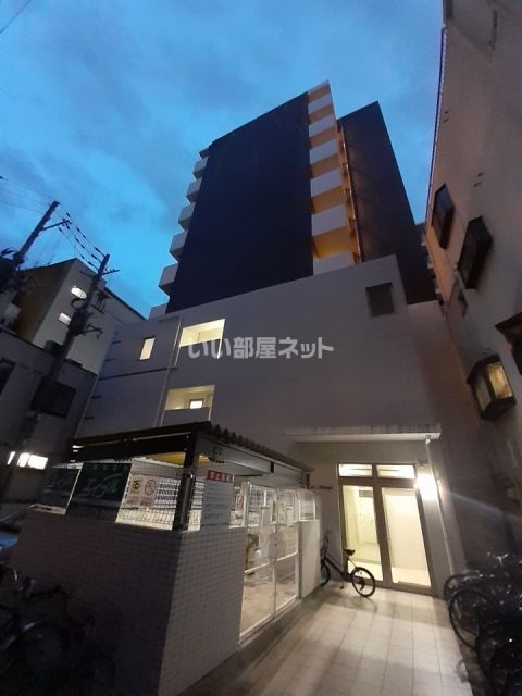 【姫路市南町のマンションのエントランス】