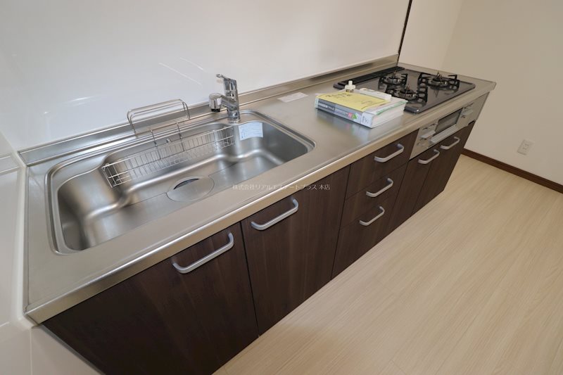 ロイヤルレインボー中主_内装_1