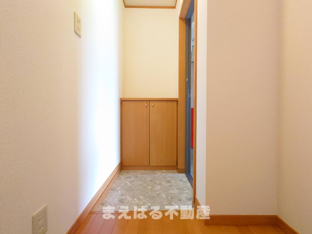 玄関　シューズボックス付き。※写真別部屋