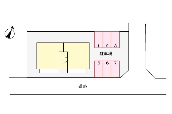 【ルミエールの駐車場】