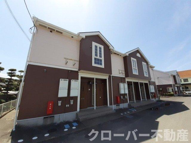 【観音寺市南町のアパートの建物外観】