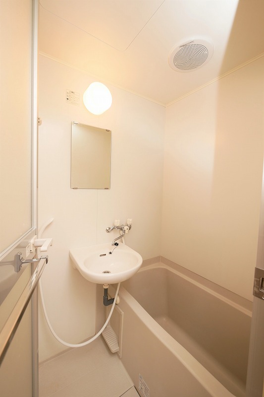 バス・シャワールーム　メゾン長束西204