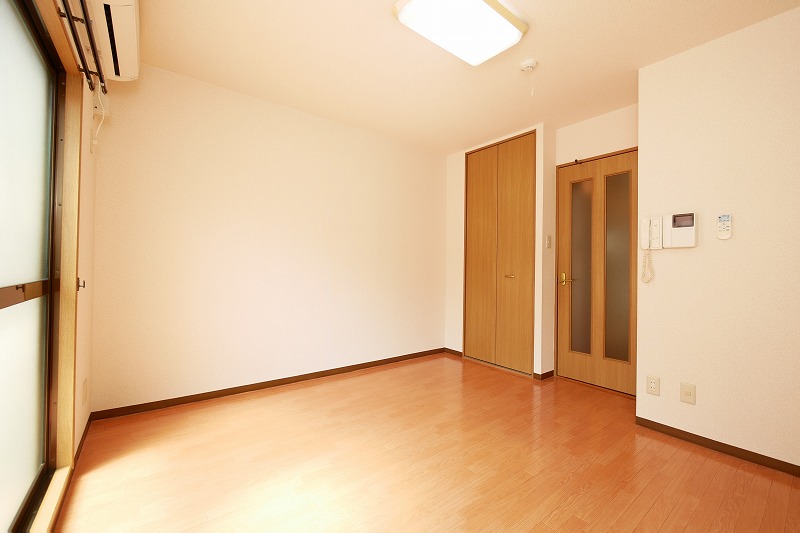 居室・リビング　メゾン長束西204