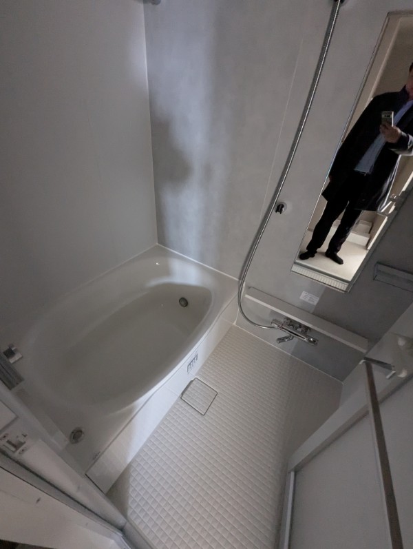 バス・シャワールーム　お風呂です