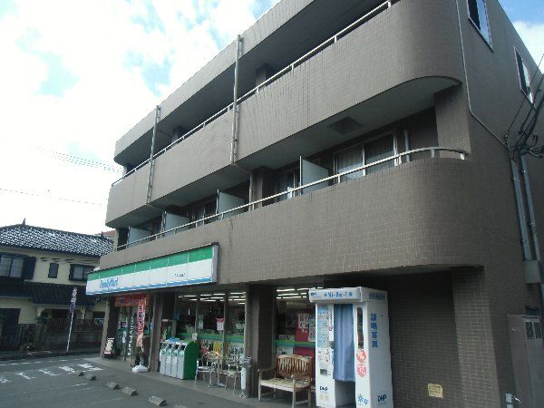 コンビニ　ファミリーマート ミナワ船越店（コンビニ）まで1216m