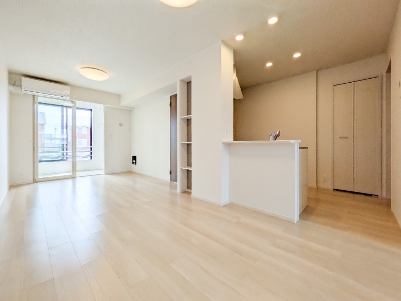 居室・リビング　図面と現状に相違がある場合には現状を優先