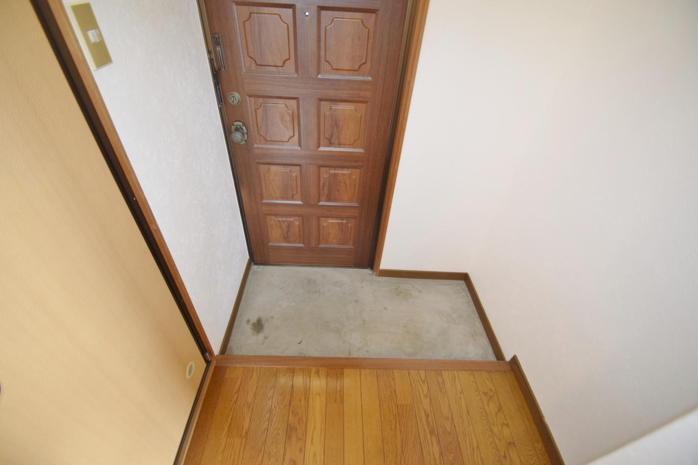 玄関　玄関はおうちの顔ですね♪