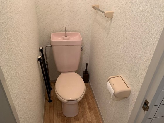 トイレ　※別部屋の写真です