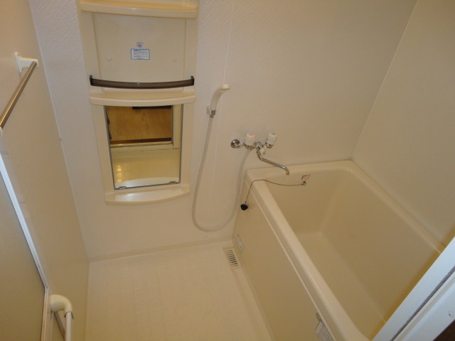 バス・シャワールーム　バス