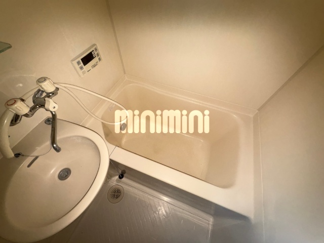 バス・シャワールーム　エアコン