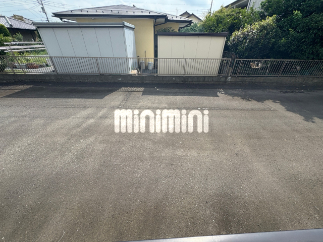 駐車場　追い焚き機能付き