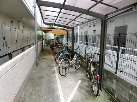 メゾンシャルマン　その他共有部分　駐輪場