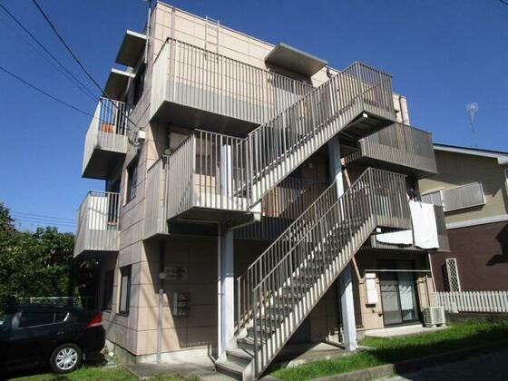 建物外観　各階ワンフロア♪３ＬＤＫでゆったり暮らせます♪