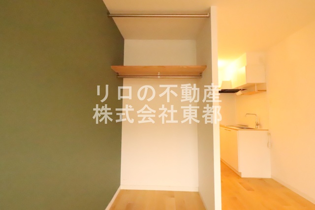 収納　パイプハンガー付き☆畳まず衣類を掛けることができます♪