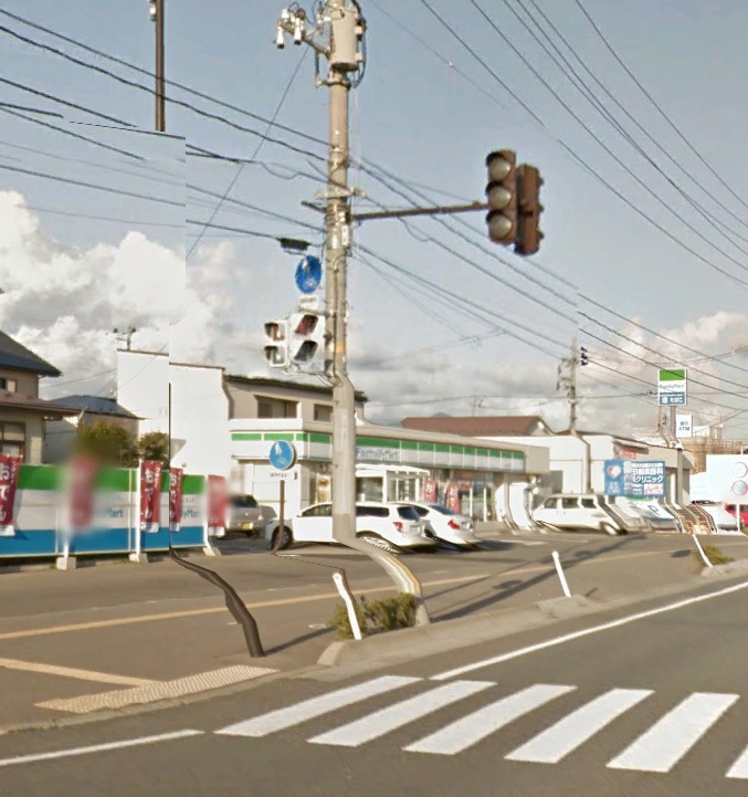 コンビニ　ファミリーマート秋田中央インター通店（コンビニ）まで236m