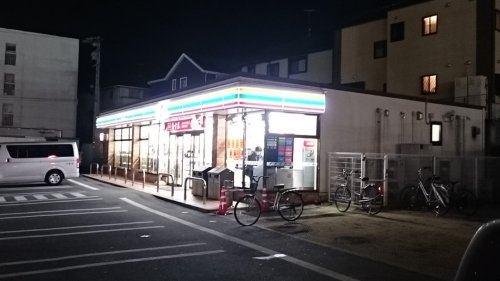 コンビニ　セブンイレブン 名古屋下志段味店（コンビニ）まで546m