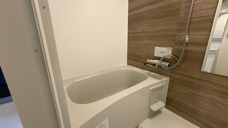 バス・シャワールーム　バスルーム