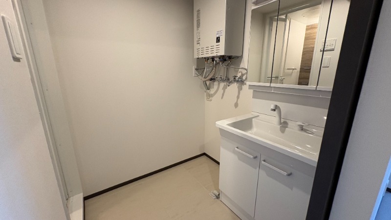 洗面設備　脱衣所広々