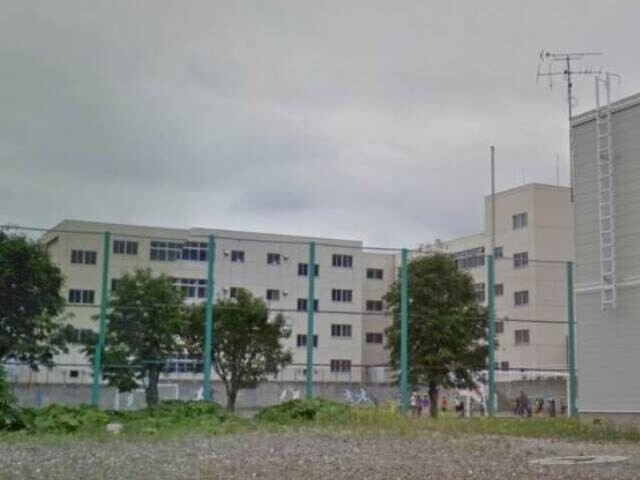 小学校　札幌市立西園小学校（小学校）まで933m