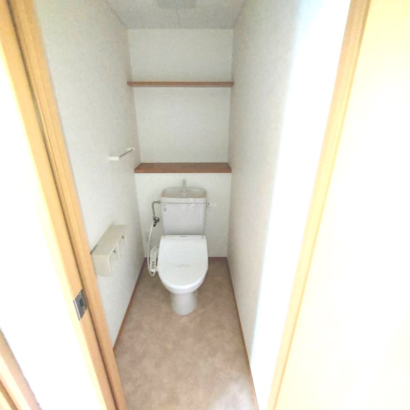 トイレ　温水洗浄便座