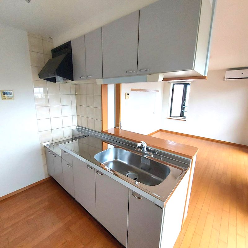 キッチン　101参照